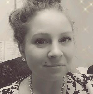 Meet your Posher, Deb